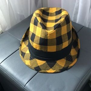 Black and Yellow (not the song lol)Fedora